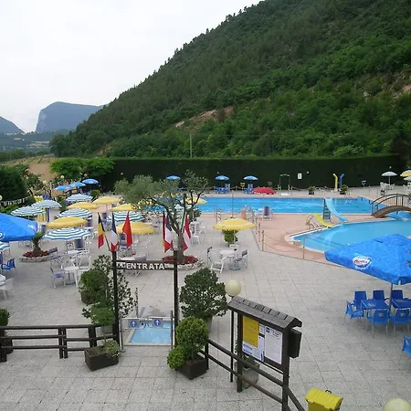 Ristorante Al Lago فندق